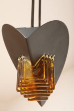 Czarna matowa stalowa jednopunktowa lampa sufitowa z siedmioma półprzeźroczystym ręcznie formowanymi miodowymi plastrami ze szkła Murano, AV Mazzega, Włochy, lata 80. - obrazek 5