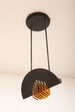 Czarna matowa stalowa jednopunktowa lampa sufitowa z siedmioma półprzeźroczystym ręcznie formowanymi miodowymi plastrami ze szkła Murano, AV Mazzega, Włochy, lata 80. - obrazek 47