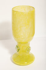 Duży cytrynowy szklany wazon/kielich z przeźroczystymi "guzikami", projekt Czesław Hajnysz, Spółdzielnia Pracy Przemysłu Ludowego i Artystycznego Kamionka w Łysej Górze, Polska, lata 70. - obrazek 4