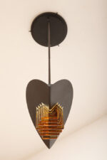 Czarna matowa stalowa jednopunktowa lampa sufitowa z siedmioma półprzeźroczystym ręcznie formowanymi miodowymi plastrami ze szkła Murano, AV Mazzega, Włochy, lata 80. - obrazek 56