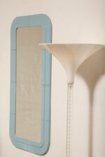 Prostokątne lustro ścienne osadzone w modułowej niebieskiej lekkiej ramie z tworzywa z zaokrąglonymi rogami, Anna Castelli Ferrieri, firma Kartell, Włochy, lata 60. - obrazek 57