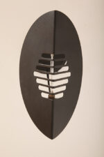 Czarna matowa stalowa jednopunktowa lampa sufitowa z siedmioma półprzeźroczystym ręcznie formowanymi miodowymi plastrami ze szkła Murano, AV Mazzega, Włochy, lata 80. - obrazek 30