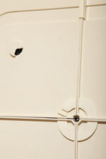 Prostokątne lustro ścienne osadzone w modułowej niebieskiej lekkiej ramie z tworzywa z zaokrąglonymi rogami, Anna Castelli Ferrieri, firma Kartell, Włochy, lata 60. - obrazek 67