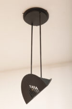 Czarna matowa stalowa jednopunktowa lampa sufitowa z siedmioma półprzeźroczystym ręcznie formowanymi miodowymi plastrami ze szkła Murano, AV Mazzega, Włochy, lata 80. - obrazek 66