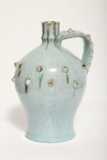 Ceramiczny pękaty dzbanek/amfora/bukłak (21,5 cm) w morskim/jasnoniebieskim kolorze z uchem i wypustkami, Niemcy, lata 60. - obrazek 6