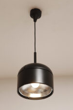 Nieduża jednopunktowa lampa wisząca/sufitowa z czarnym satynowym kloszem z tworzywa i metalowym srebrnym odbłyśnikiem, projekt Arnold Berges dla Staff Leuchten, Model 5518/19/38, Niemcy, lata 70. - obrazek 7