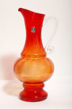 Duży szklany pomarańczowo-czerwony dzbanek "Verona" z przezroczystym uchem, projekt Ludwik Fiedorowicz, Huta Szkła Gospodarczego "Ząbkowice" w Dąbrowie Górniczej, Polska, wzór z 1982 roku - obrazek 8