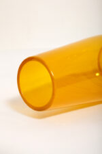 Średniej wielkości (27 cm) żółty symetryczny ręcznie formowany wazon ze szkła sodowego barwionego w masie, projekt (przypisywany) Lucyna Pijaczewska, Huta Szkła Artystycznego ''Barbara'' w Polanicy Zdrój, Polska, lata 70. - obrazek 8