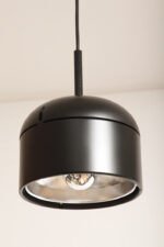 Nieduża jednopunktowa lampa wisząca/sufitowa z czarnym satynowym kloszem z tworzywa i metalowym srebrnym odbłyśnikiem, projekt Arnold Berges dla Staff Leuchten, Model 5518/19/38, Niemcy, lata 70. - obrazek 8