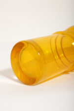 Średniej wielkości (27 cm) żółty symetryczny ręcznie formowany wazon ze szkła sodowego barwionego w masie, projekt (przypisywany) Lucyna Pijaczewska, Huta Szkła Artystycznego ''Barbara'' w Polanicy Zdrój, Polska, lata 70. - obrazek 10