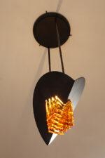 Czarna matowa stalowa jednopunktowa lampa sufitowa z siedmioma półprzeźroczystym ręcznie formowanymi miodowymi plastrami ze szkła Murano, AV Mazzega, Włochy, lata 80. - obrazek 18