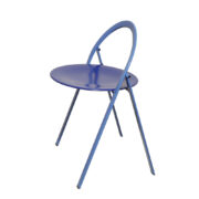 Składane metalowe krzesło "Clio" okrągłym granatowym siedziskiem i niebieskim oparciem i nogami, projekt Giorgio Cattelan dla firmy Cidue, Włochy, lata 70.