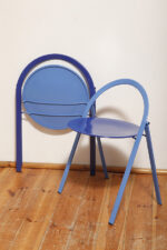 Składane metalowe krzesło "Clio" okrągłym granatowym siedziskiem i niebieskim oparciem i nogami, projekt Giorgio Cattelan dla firmy Cidue, Włochy, lata 70. - obrazek 13