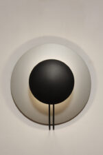 Bardzo duża okrągła metalowa jednopunktowa szaro-czarna lampa ścienna/kinkiet, Model Vega 3365/50, projekt Luciano Cesaro i Fabio Amico dla firmy Tre Ci Luce, Włochy, wzór z 1985 roku - obrazek 11