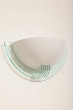 Jednopunktowa metalowa biała lampa ścienna/kinkiet w stylu Memphis z jasnozielonym przeźroczystym otokiem z tworzywa, Niemcy, 2000 rok - obrazek 6