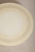 Masywny i ciężki stolik kawowy / pomocnik / typu "Tulip" z okrągłym kamiennym/marmurowym blatem na metalowej rozszerzającej się do dołu nodze w stylu projektów Eero Saarinena, Space Age, Włochy, lata 70. - obrazek 29