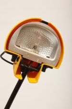 Wysoka jednopunktowa żółta lampa nocna/biurkowa "Alina" z tworzywa (ABS) z regulowaną wysokością nachylenia z czarną podstawą i ruchomym kloszem, Valenti Luce, Włochy, lata 70/80. - obrazek 17