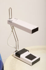 Jasno różowa z czarnymi elementami jednopunktowa metalowa modułowa lampa biurkowa z regulowaną wysokością ruchomego klosza, Typ DZ9/11, projekt Jozef Mára dla Kovos Teplice/Tesla, Czechosłowacja, lata 70. - obrazek 16