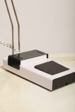 Jasno różowa z czarnymi elementami jednopunktowa metalowa modułowa lampa biurkowa z regulowaną wysokością ruchomego klosza, Typ DZ9/11, projekt Jozef Mára dla Kovos Teplice/Tesla, Czechosłowacja, lata 70. - obrazek 15