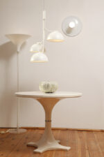 Jednopunktowa okrągła lakierowana na biało w połysku aluminiowa lampa ścienna/kinkiet, Space Age, firma Biffi, Włochy - obrazek 23