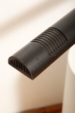 Czarna minimalistyczna jednopunktowa lampa biurkowa ze ściemniaczem "Abele" z metalu i tworzywa, projekt Gianfranco Frattini dla firmy Luci illuminazione (Lucitalia), Włochy, wzór z 1979 roku - obrazek 24