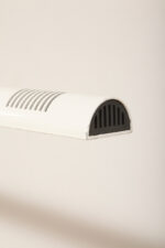 Smukła metalowa minimalistyczna, jednopunktowa, postmodernistyczna biała z czarnymi elementami lampa podłogowa "Veronica", Gianfranco Frattini dla Luci illuminazione (Lucitalia), Włochy, wzór z 1979 roku - obrazek 24