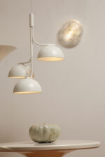 Jednopunktowa okrągła lampa ścienna/kinkiet ze szklanym reliefowym przeźroczystym kloszem w stylu Art Deco w czarnej metalowej oprawie, firma Prisma, Włochy, lata 80. - obrazek 25