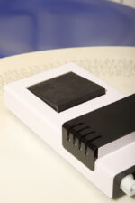 Jasno różowa z czarnymi elementami jednopunktowa metalowa modułowa lampa biurkowa z regulowaną wysokością ruchomego klosza, Typ DZ9/11, projekt Jozef Mára dla Kovos Teplice/Tesla, Czechosłowacja, lata 70. - obrazek 22