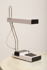 Jasno różowa z czarnymi elementami jednopunktowa metalowa modułowa lampa biurkowa z regulowaną wysokością ruchomego klosza, Typ DZ9/11, projekt Jozef Mára dla Kovos Teplice/Tesla, Czechosłowacja, lata 70. - obrazek 26