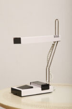 Jasno różowa z czarnymi elementami jednopunktowa metalowa modułowa lampa biurkowa z regulowaną wysokością ruchomego klosza, Typ DZ9/11, projekt Jozef Mára dla Kovos Teplice/Tesla, Czechosłowacja, lata 70. - obrazek 25