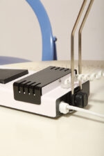 Jasno różowa z czarnymi elementami jednopunktowa metalowa modułowa lampa biurkowa z regulowaną wysokością ruchomego klosza, Typ DZ9/11, projekt Jozef Mára dla Kovos Teplice/Tesla, Czechosłowacja, lata 70. - obrazek 27