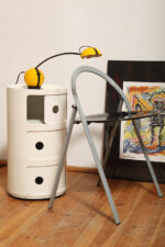 Wysoka jednopunktowa żółta lampa nocna/biurkowa "Alina" z tworzywa (ABS) z regulowaną wysokością nachylenia z czarną podstawą i ruchomym kloszem, Valenti Luce, Włochy, lata 70/80. - obrazek 32