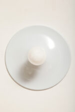 Jednopunktowa okrągła lakierowana na biało w połysku aluminiowa lampa ścienna/kinkiet, Space Age, firma Biffi, Włochy - obrazek 34