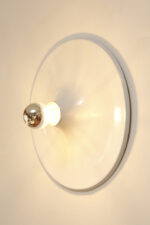 Jednopunktowa okrągła lakierowana na biało w połysku aluminiowa lampa ścienna/kinkiet, Space Age, firma Biffi, Włochy - obrazek 35