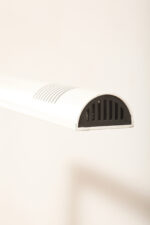 Smukła metalowa minimalistyczna, jednopunktowa, postmodernistyczna biała z czarnymi elementami lampa podłogowa "Veronica", Gianfranco Frattini dla Luci illuminazione (Lucitalia), Włochy, wzór z 1979 roku - obrazek 35