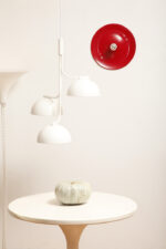 Duża jednopunktowa okrągła lakierowana na czerwono w połysku aluminiowa lampa ścienna/kinkiet, Space Age, Włochy, lata 70 - obrazek 46