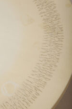 Masywny i ciężki stolik kawowy / pomocnik / typu "Tulip" z okrągłym kamiennym/marmurowym blatem na metalowej rozszerzającej się do dołu nodze w stylu projektów Eero Saarinena, Space Age, Włochy, lata 70. - obrazek 56