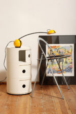 Wysoka jednopunktowa żółta lampa nocna/biurkowa "Alina" z tworzywa (ABS) z regulowaną wysokością nachylenia z czarną podstawą i ruchomym kloszem, Valenti Luce, Włochy, lata 70/80. - obrazek 43