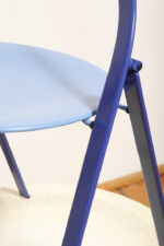 Składane metalowe krzesło "Clio" okrągłym lakierowanym w satynie niebieskim siedziskiem i granatowym oparciem i nogami, projekt Giorgio Cattelan dla firmy Cidue, Włochy, lata 70. - obrazek 54