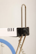 Jasno różowa z czarnymi elementami jednopunktowa metalowa modułowa lampa biurkowa z regulowaną wysokością ruchomego klosza, Typ DZ9/11, projekt Jozef Mára dla Kovos Teplice/Tesla, Czechosłowacja, lata 70. - obrazek 5