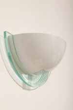 Jednopunktowa metalowa biała lampa ścienna/kinkiet w stylu Memphis z jasnozielonym przeźroczystym otokiem z tworzywa, Niemcy, 2000 rok - obrazek 18