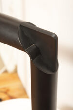 Czarna minimalistyczna jednopunktowa lampa biurkowa ze ściemniaczem "Abele" z metalu i tworzywa, projekt Gianfranco Frattini dla firmy Luci illuminazione (Lucitalia), Włochy, wzór z 1979 roku - obrazek 61