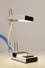 Jasno różowa z czarnymi elementami jednopunktowa metalowa modułowa lampa biurkowa z regulowaną wysokością ruchomego klosza, Typ DZ9/11, projekt Jozef Mára dla Kovos Teplice/Tesla, Czechosłowacja, lata 70. - obrazek 8