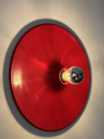 Duża jednopunktowa okrągła lakierowana na czerwono w połysku aluminiowa lampa ścienna/kinkiet, Space Age, Włochy, lata 70 - obrazek 8