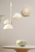 Duża sześcioboczna jednopunktowa mlecznobiała ażurowa lampa ścienna/kinkiet z kloszem z tworzywa (akryl) w kształcie kopuły, Włochy, lata 80. - obrazek 6