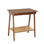 Nieduży prostokątny orzechowy stolik pod radio/stolik pomocnik z otwartą dodatkową półką i niedużą szufladą pod górnym blatem, Polska, lata 60.