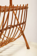 Drewniany lakierowany lekki ażurowy pleciony gazetnik /pojemnik lub stojak na gazety w stylu Mid Century Modern z jedną komorą użytkową , lata 70. - obrazek 13