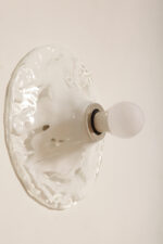 Jednopunktowa mlecznobiała okrągła lampa ścienna/kinkiet w niesymetryczne wzory ze szkła Murano, Space Age, La Murrina, Włochy, lata 70 - obrazek 20