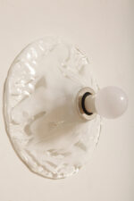 Jednopunktowa mlecznobiała okrągła lampa ścienna/kinkiet w niesymetryczne wzory ze szkła Murano, Space Age, La Murrina, Włochy, lata 70 - obrazek 23
