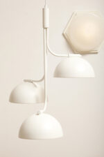 Duża metalowa biała trzypunktowa lampa wisząca/sufitowa "Tullio 3", Anker Studio dla Nordlux, Dania, około 2020 rok - obrazek 28